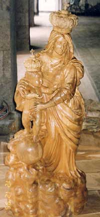 Our Lady of Victories statue carved by local artist