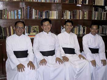 Filipino priests